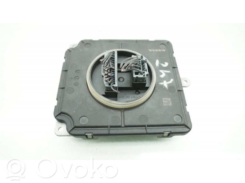 Volvo V60 Voltage converter/converter module 