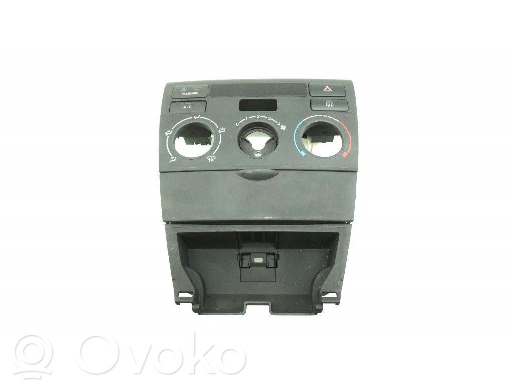 Toyota Corolla E120 E130 Climate control unit 