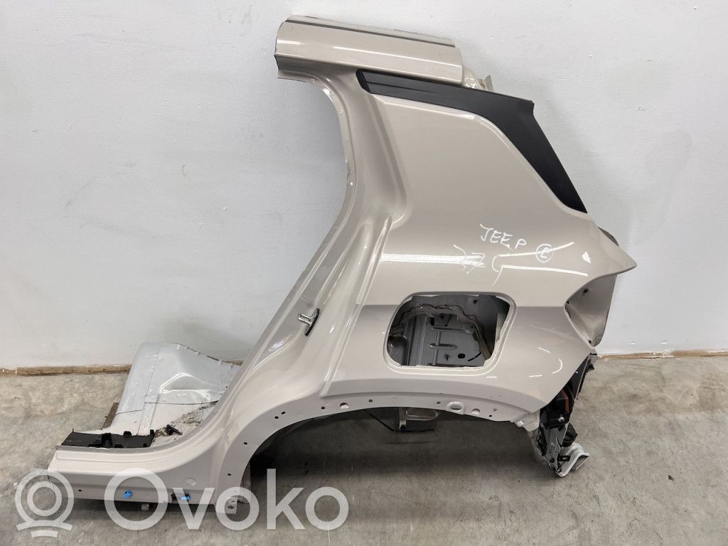 Panel lateral trasero