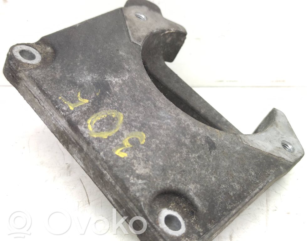 Engine mounting bracket   676117,AC46000D