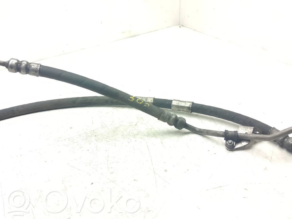 BMW 5 E60 E61 Ohjaustehostimen letkusto 
