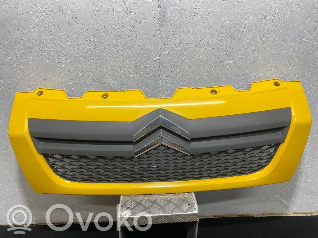 Citroen Jumper Front bumper upper radiator grill 