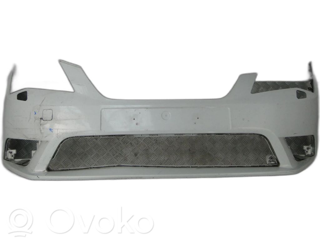 Priekinis bamperis   5F0807221,5F0807221,5F0807221