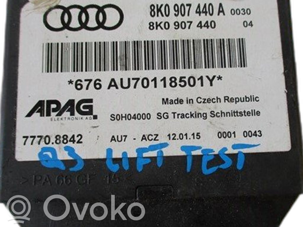 Audi Q3 8U Interrupteur de poignée d'ouverture de coffre arrière 