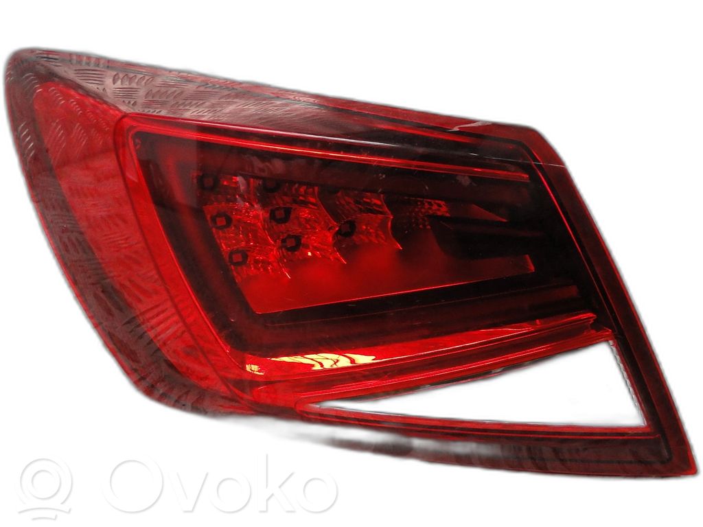 Seat Leon (5F) Aizmugurējais lukturis virsbūvē 