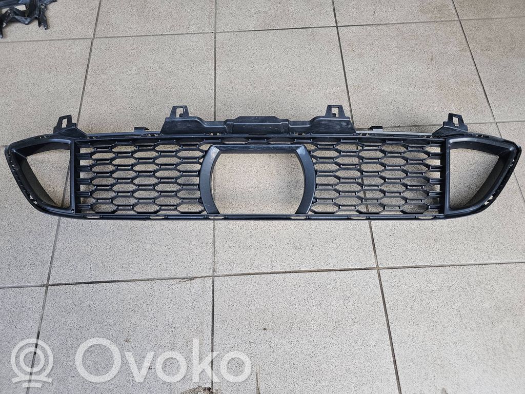 BMW 8 G16 Grilă inferioară bară față 