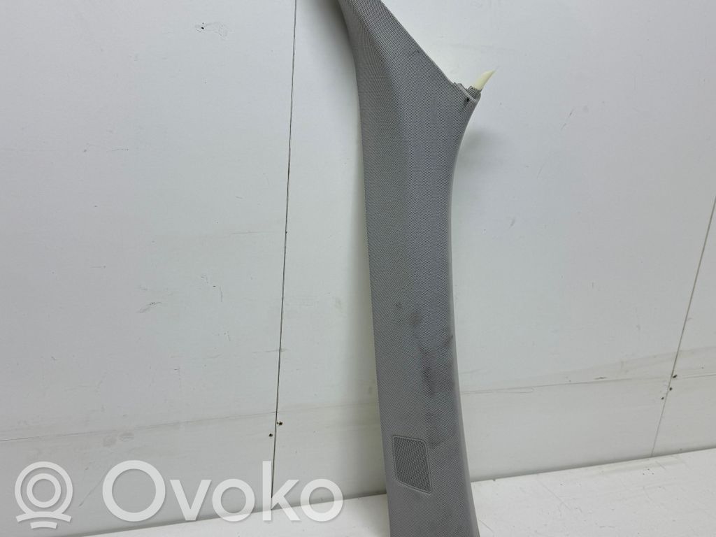 Osłona słupka szyby przedniej / A   4M8867233B,AU5363AS