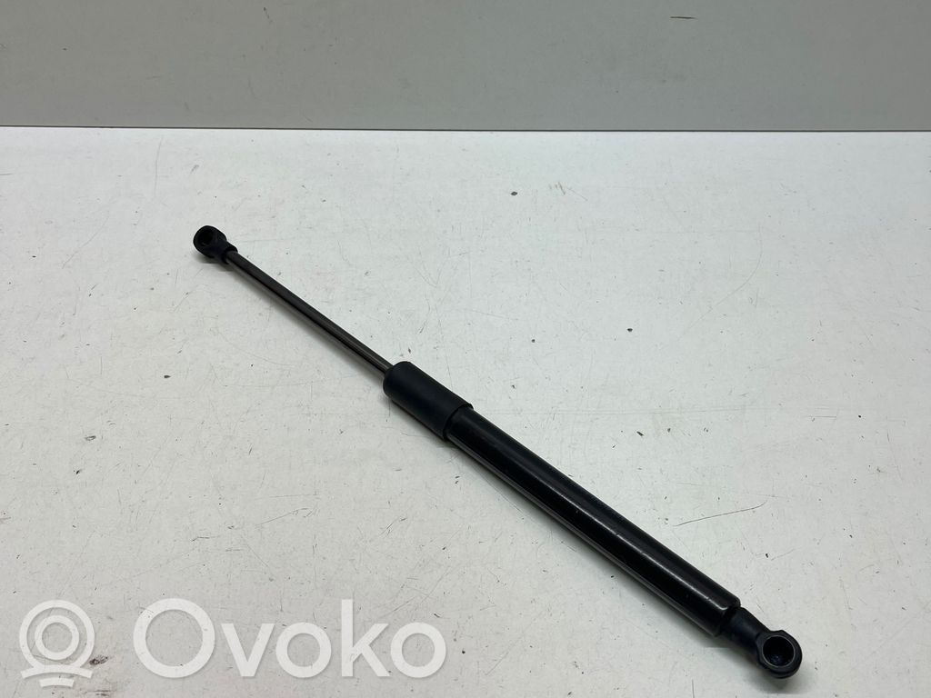 Audi A4 S4 B9 Siłownik maski przedniej 