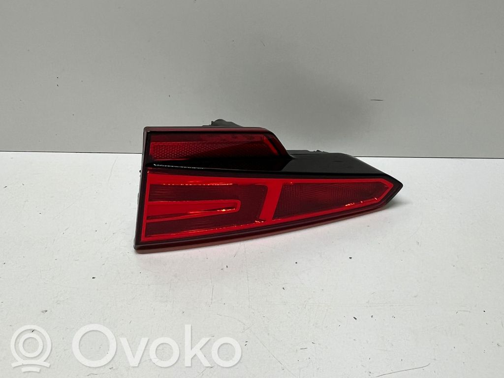 Audi A4 S4 B9 8W Lampa tylna 