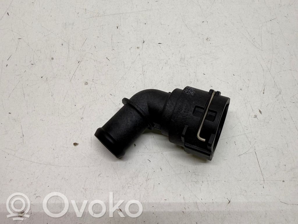 Audi Q3 F3 Przewód / Wąż chłodnicy 