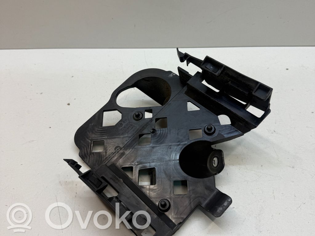 Audi A3 8Y Autres pièces compartiment moteur 
