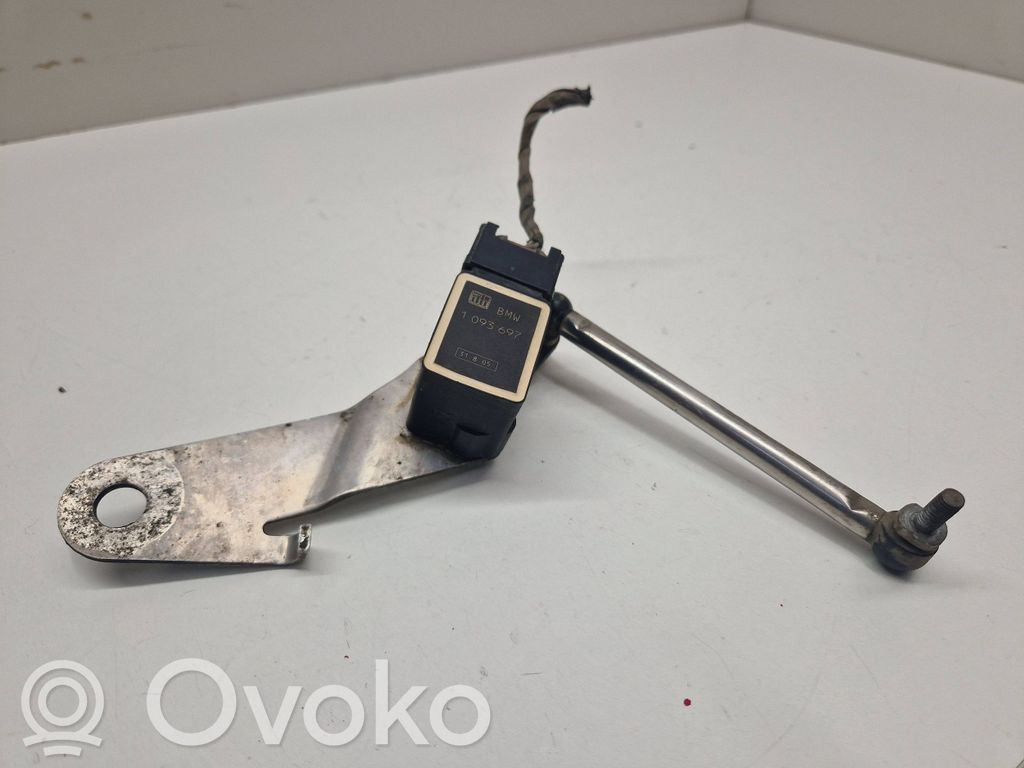 Headlight/headlamp level sensor   1093697,31805