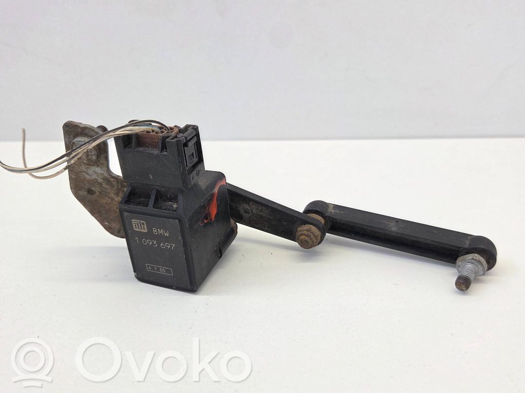 BMW 5 E60 E61 Czujnik poziomowania tylnego zawieszenia pneumatycznego 