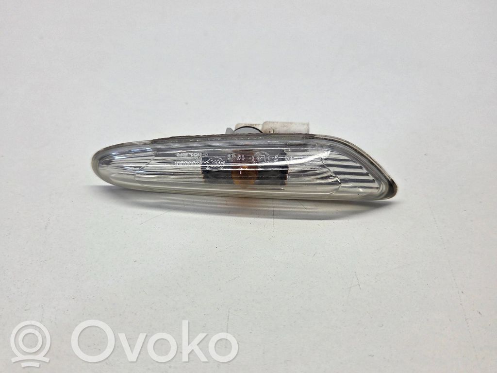 BMW 3 E90 E91 Front fender indicator light 