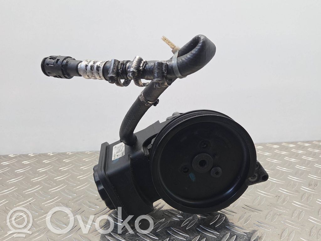 BMW 5 E60 E61 Power steering pump 