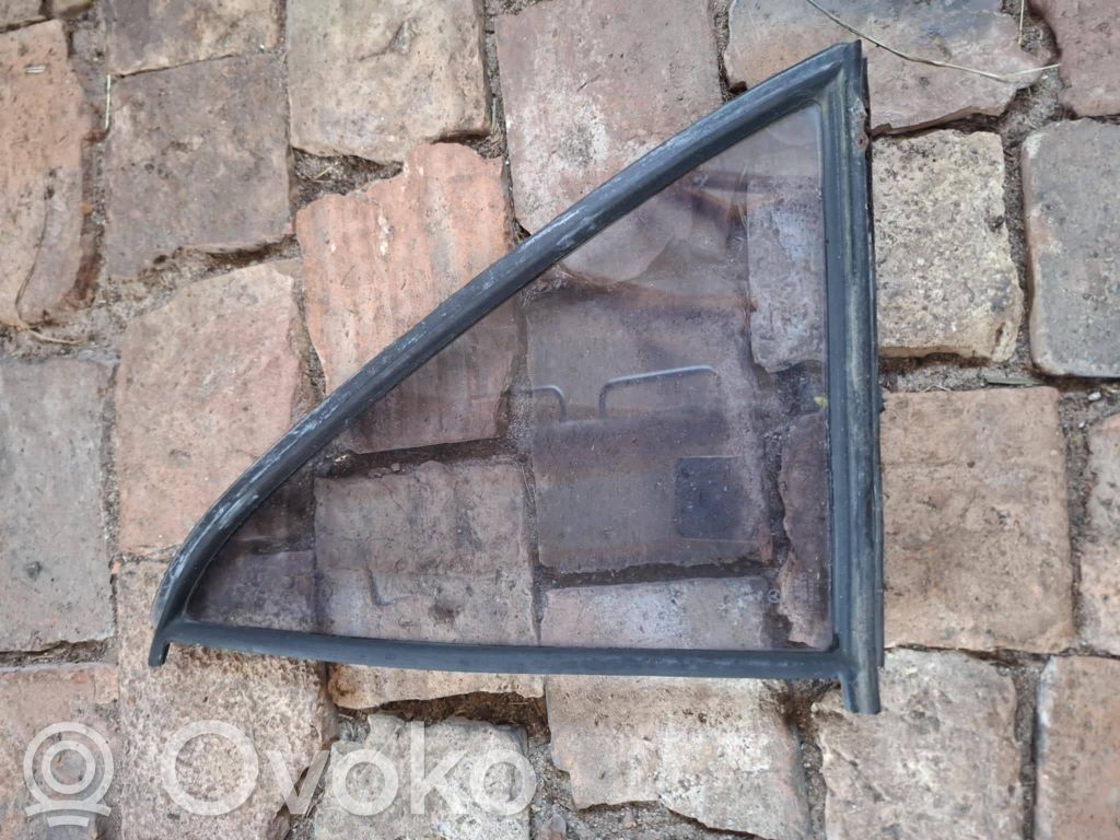 Mercedes-Benz 280 450 W116 Rear vent window glass 