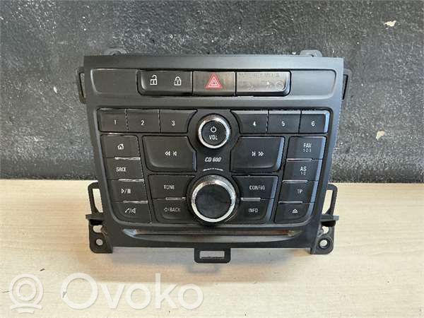 Opel Zafira C Unidad delantera de radio/CD/DVD/GPS 