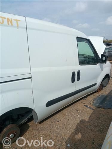 Opel Combo D Puerta trasera 