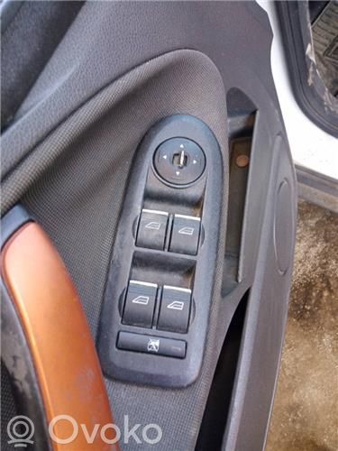 Electric window control switch   1547152