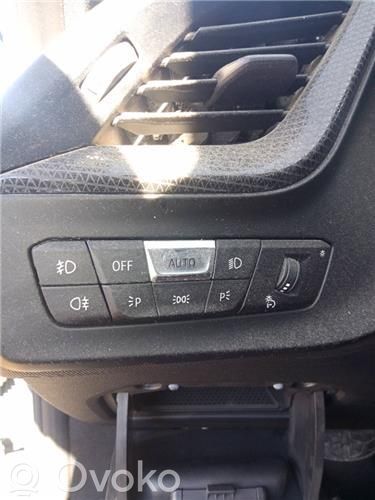BMW 1 F40 Interruptor de luz 