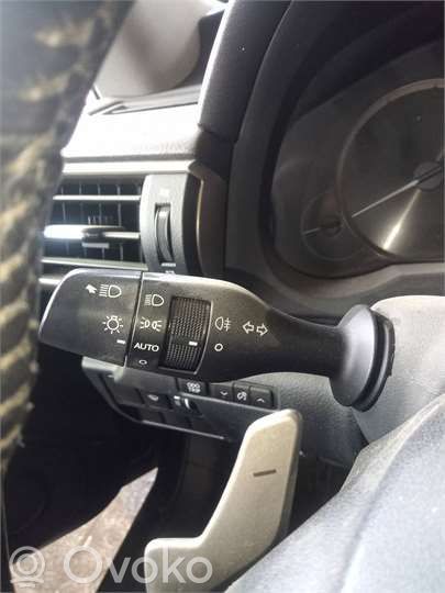 Lexus IS 220D-250-350 Light switch 