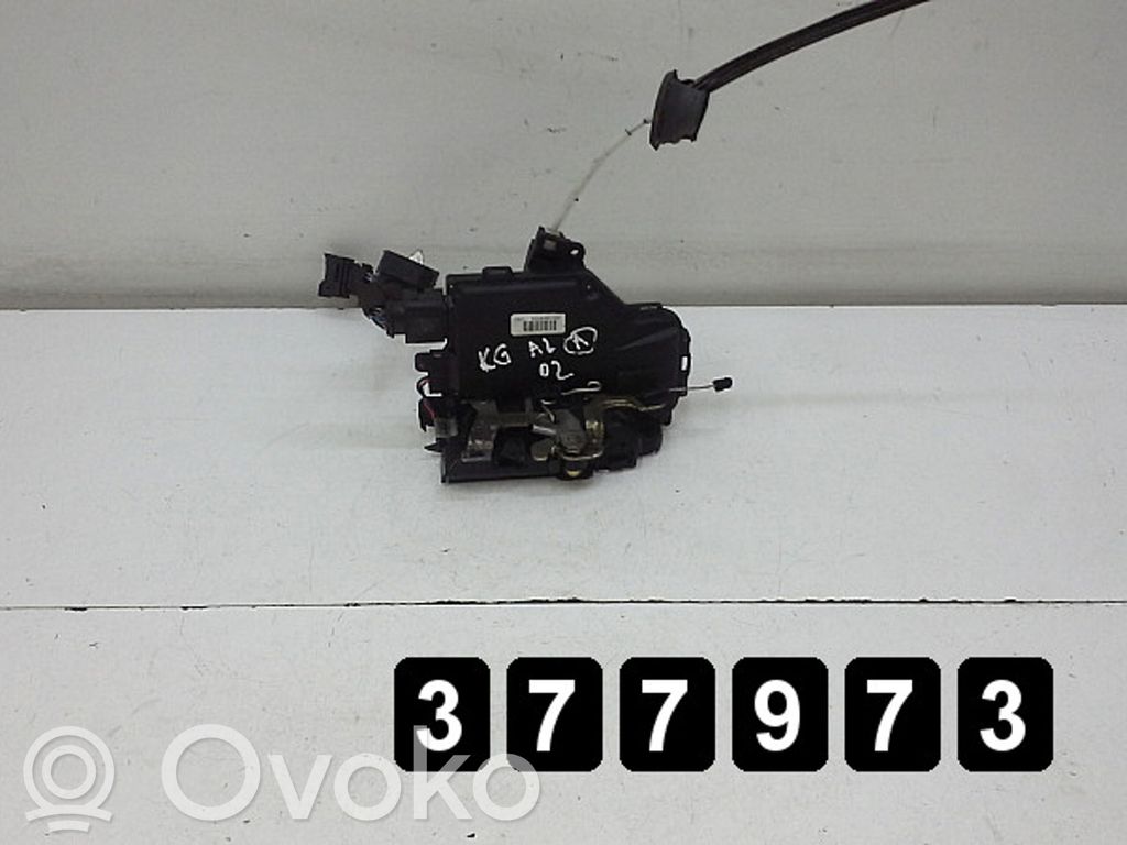 Priekšpusē slēdzene   8Z0839015D,8Z0839015D