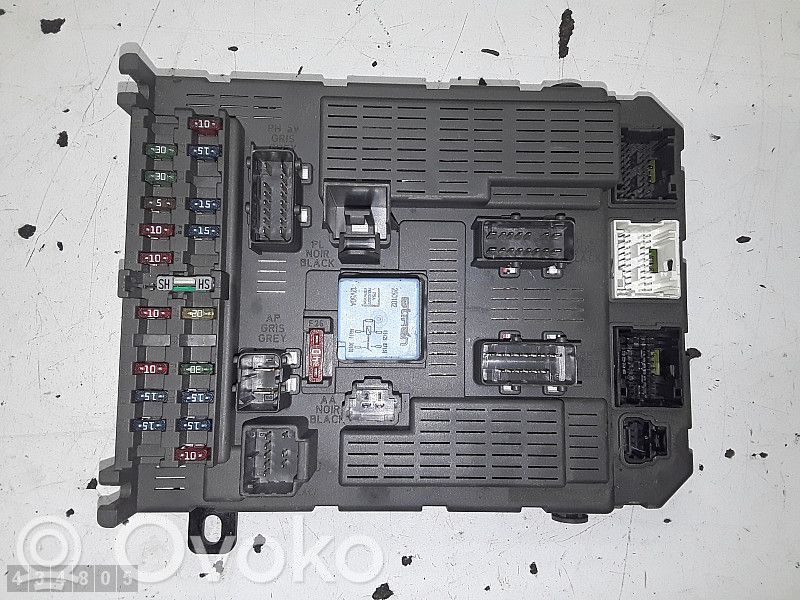 Citroen C5 Fuse module 
