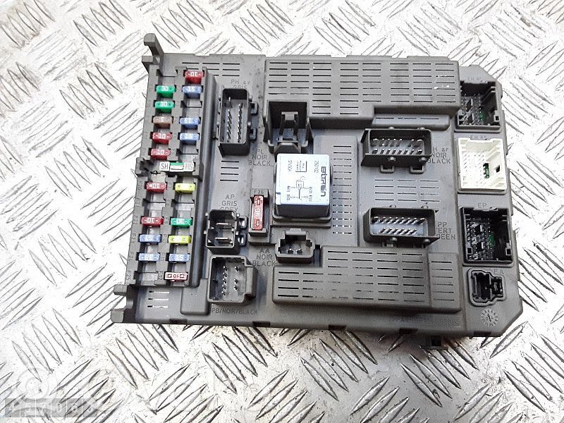 Citroen C8 Fuse module 