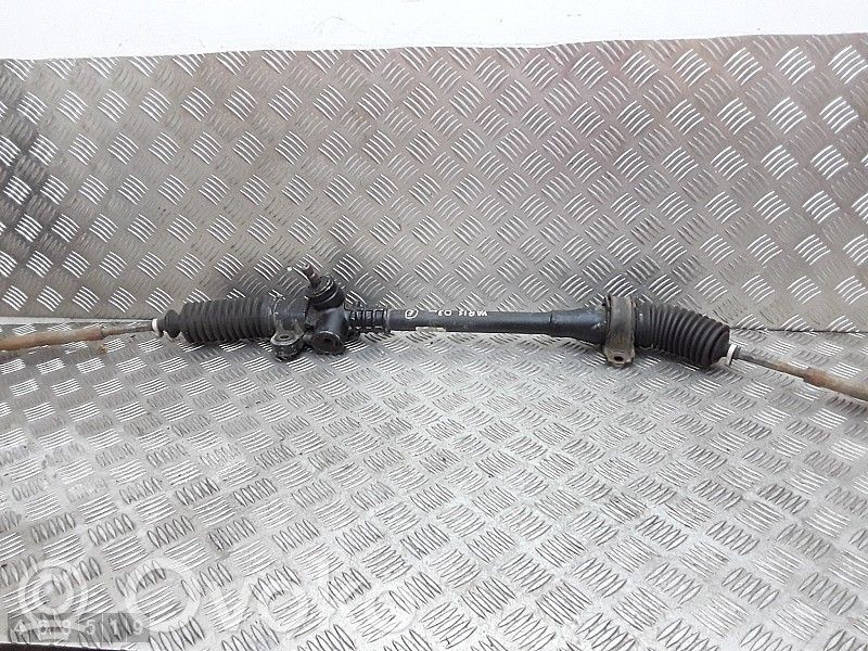 Toyota Yaris Vairo kolonėlė 