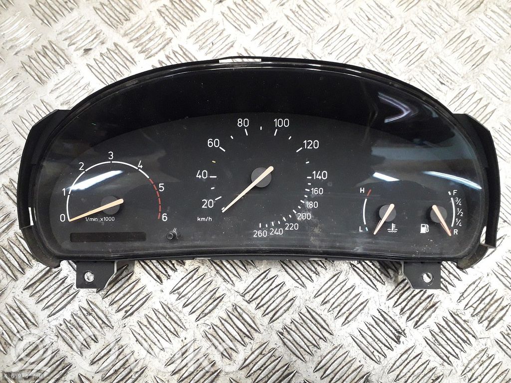 Saab 9-5 Tachimetro (quadro strumenti) 