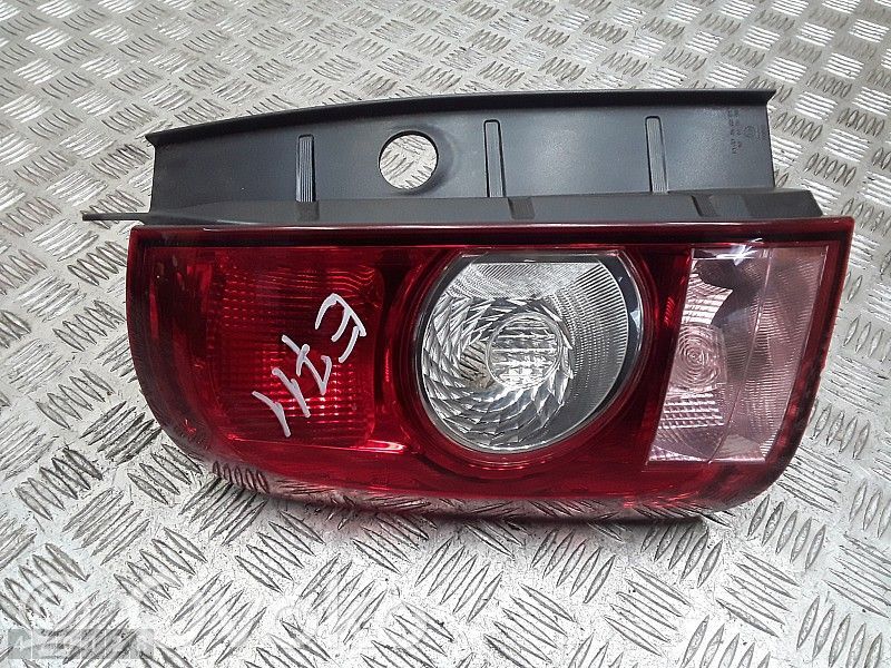 Dacia Duster Rear/tail lights 