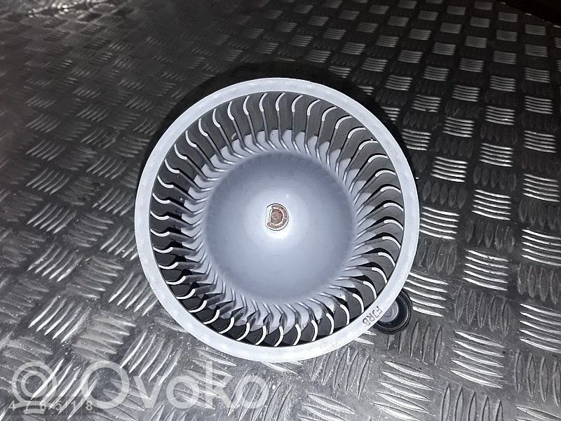 Hyundai H-1, Starex, Satellite Ventilator aerotermă 