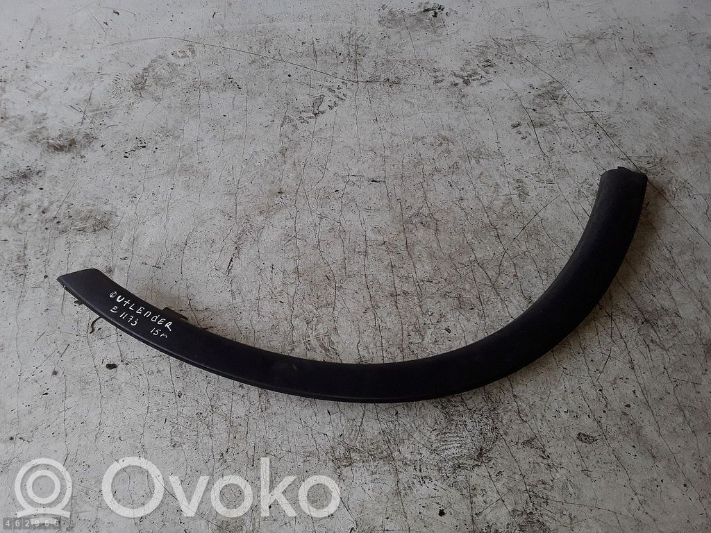 Mitsubishi Outlander Ornament contur aripă față 