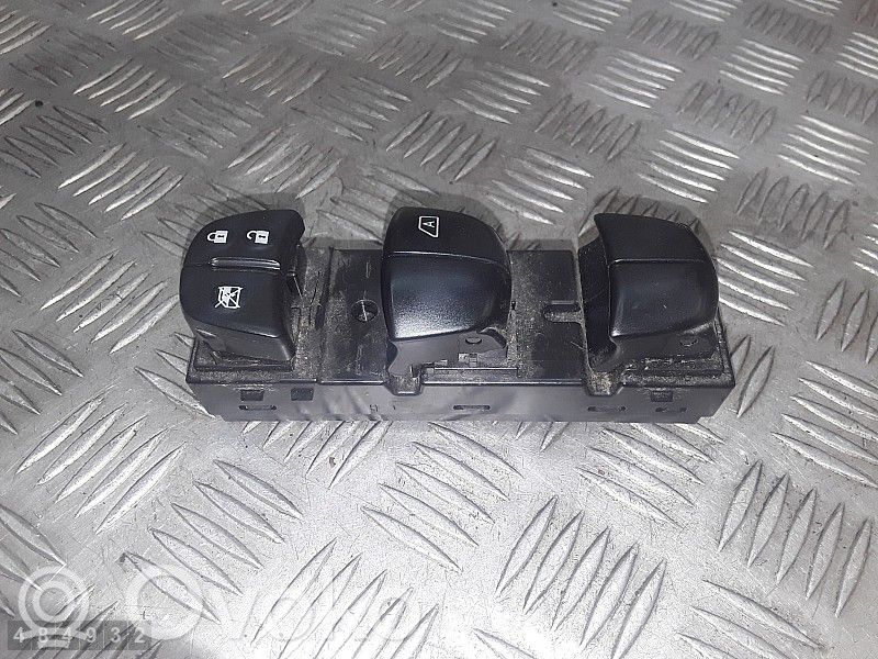 Nissan Juke I F15 Interruttore di controllo dell’alzacristalli elettrico