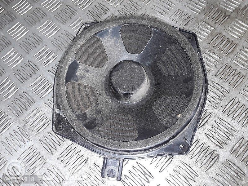 Land Rover Discovery 5 Etuoven kaiutin