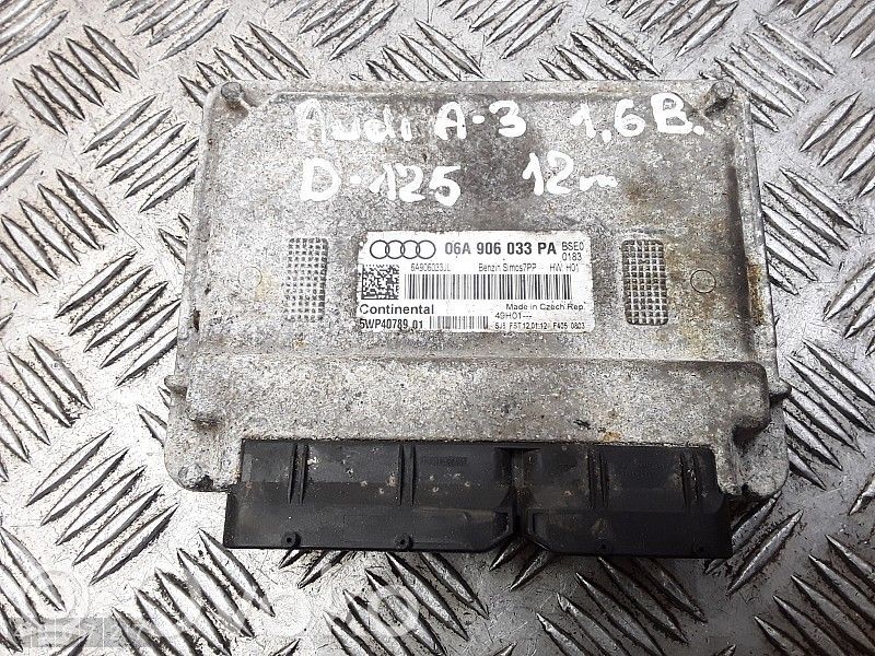 Audi A3 S3 8P Engine control unit/module 