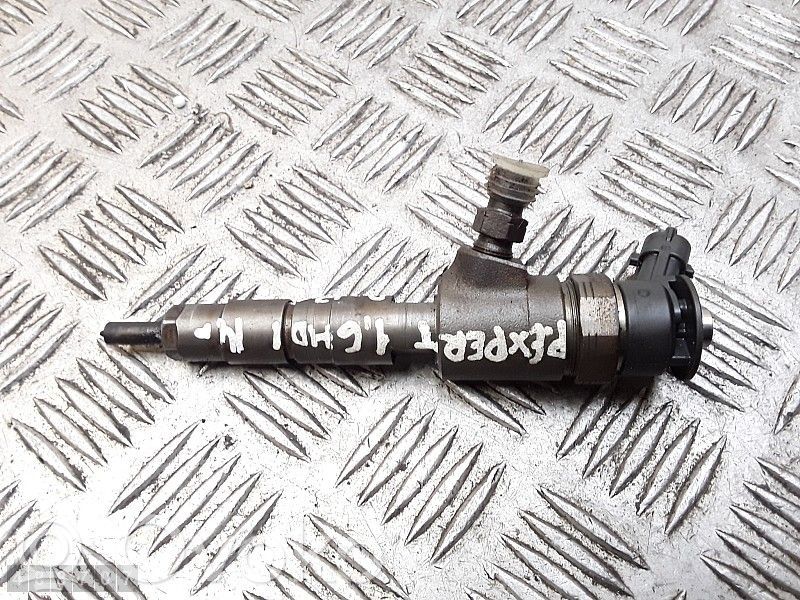 Inyector de combustible   0445110340