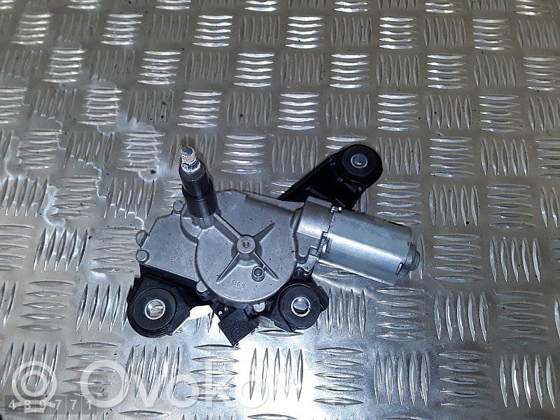Nissan Qashqai Silniczek wycieraczki szyby tylnej 