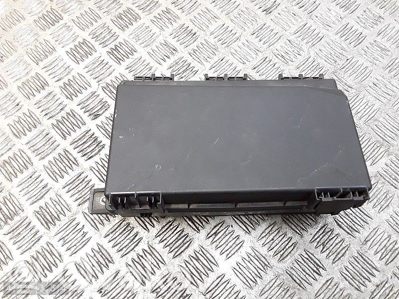 Opel Astra H Sulakemoduuli 