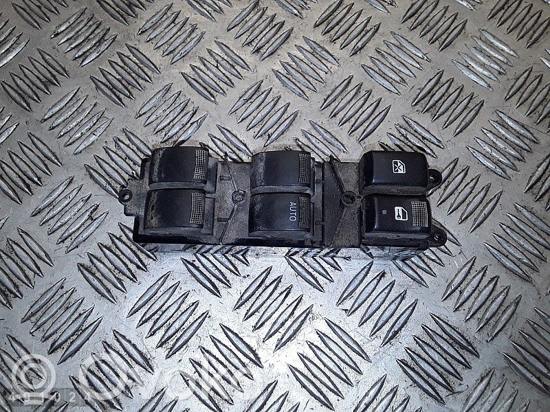 Isuzu D-Max Electric window control switch 