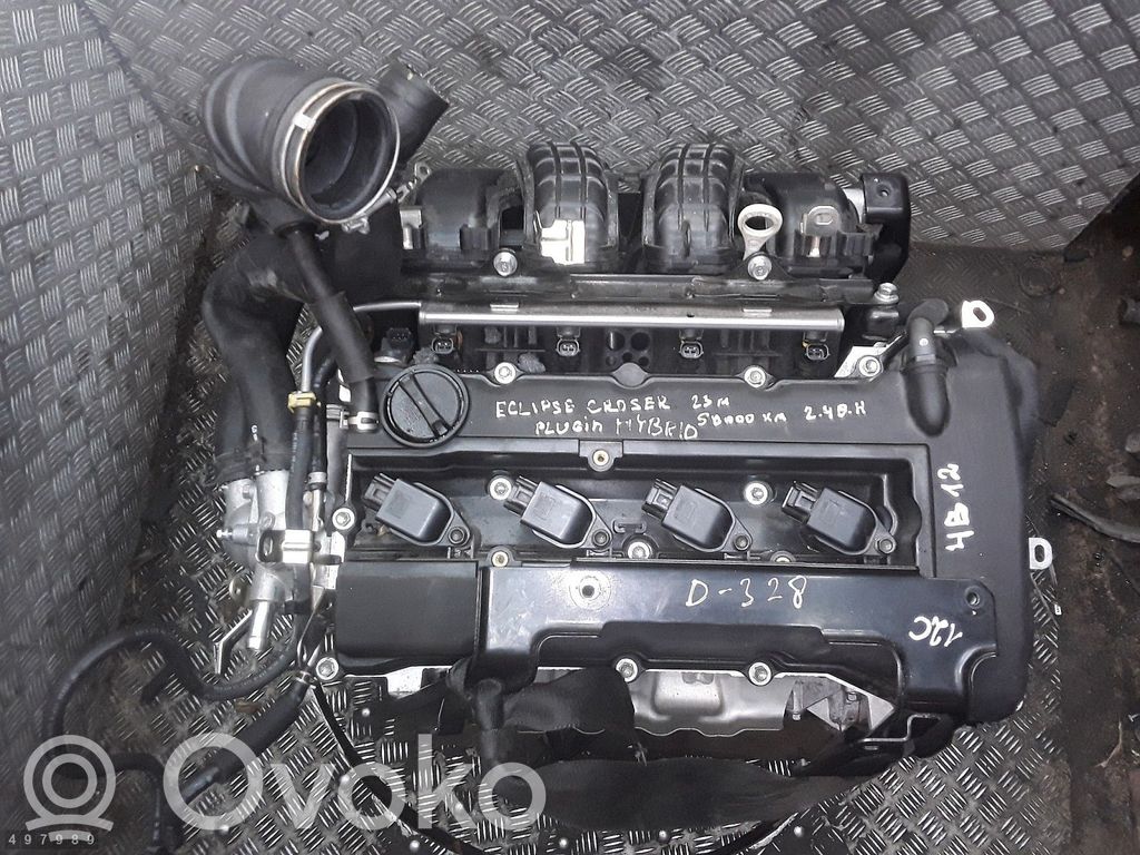 Silnik   4B12,10105W100P
