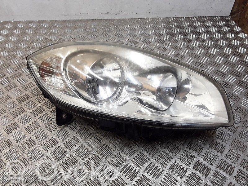 Fiat Linea Phare frontale 
