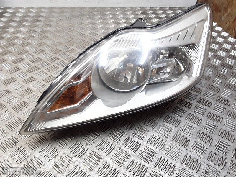 Ford Focus Headlight/headlamp 