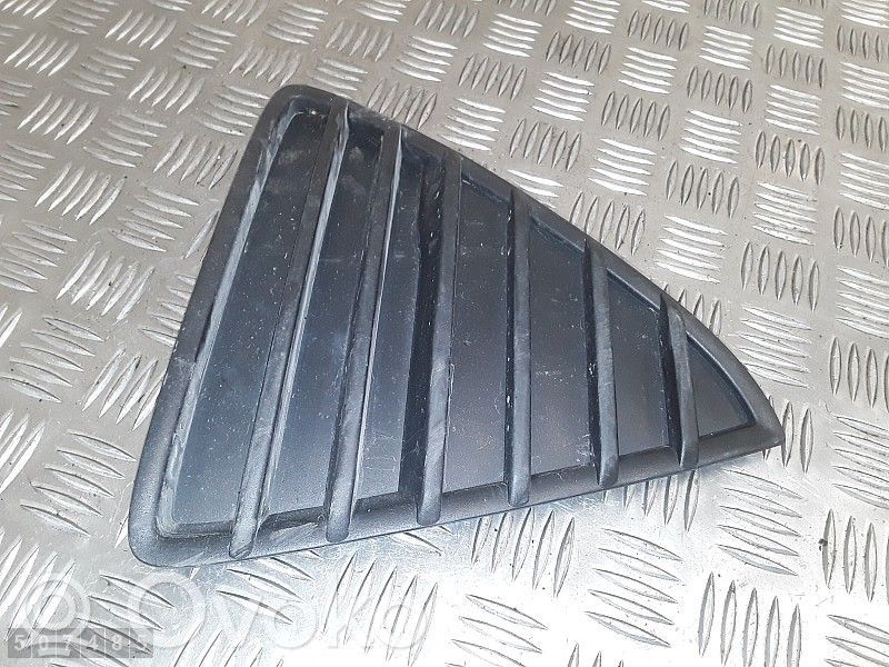 Ford Focus Mascherina inferiore del paraurti anteriore