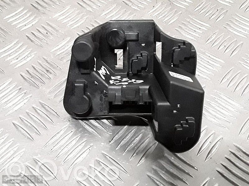 BMW 3 E92 E93 Tail light bulb cover holder 