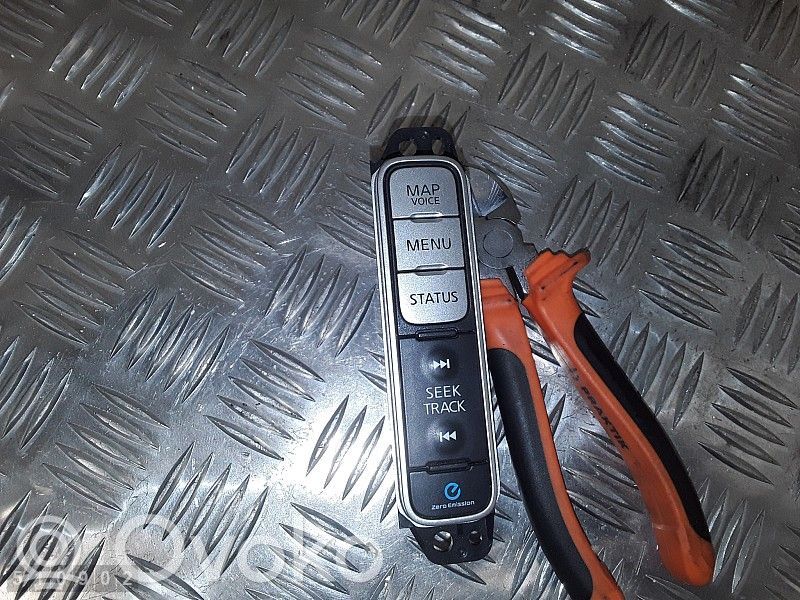Nissan Leaf I (ZE0) Interruptor de control multifunción 
