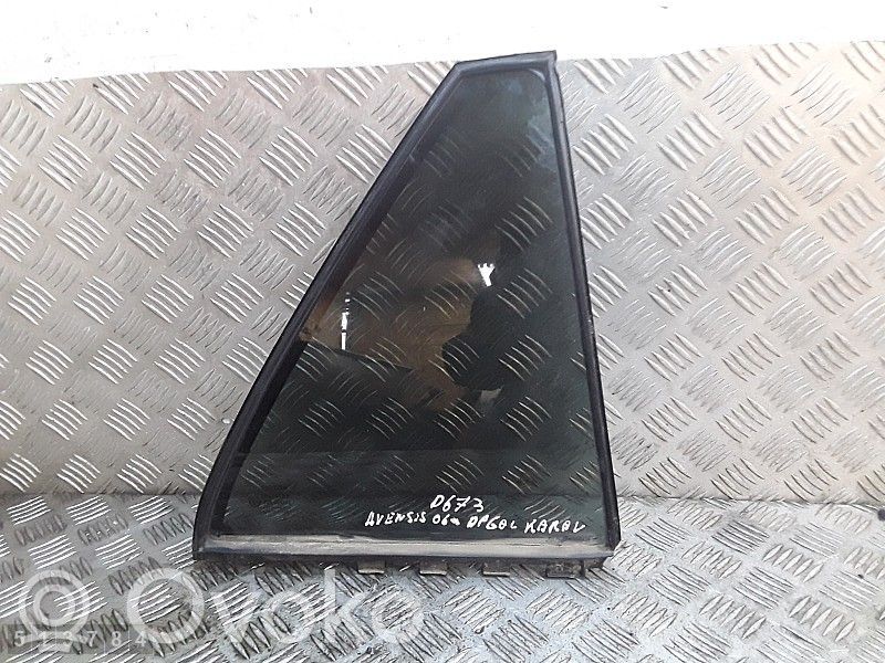 Ventanilla de ventilación de la puerta trasera   E643R006723