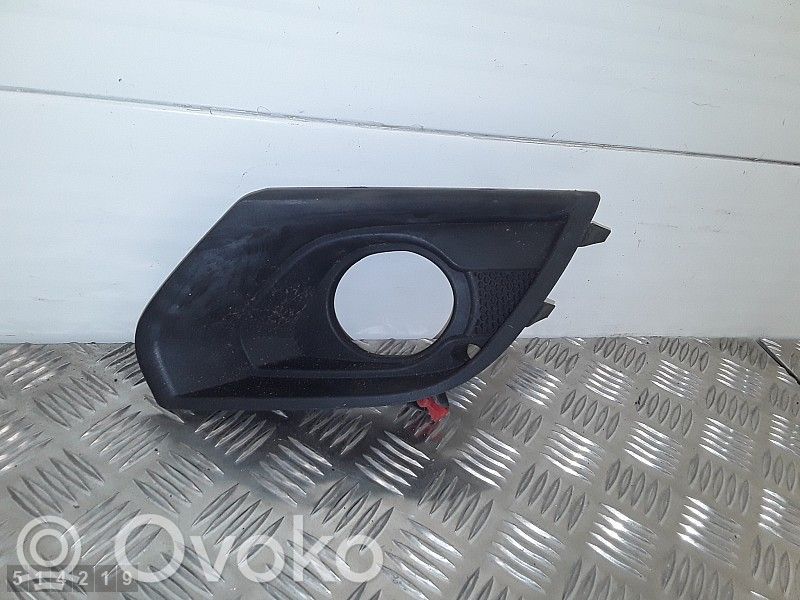 Front grill   13450671