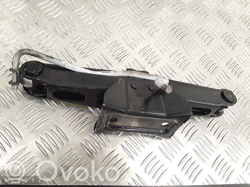 Toyota Avensis T270 Set di attrezzi