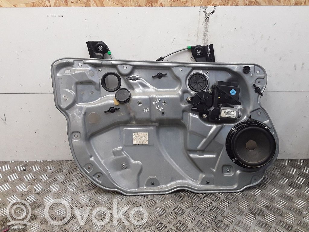 Volkswagen Polo Macara geam ușă spate cu motor 